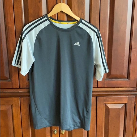 adidas Other - Men’s Adidas athletic top